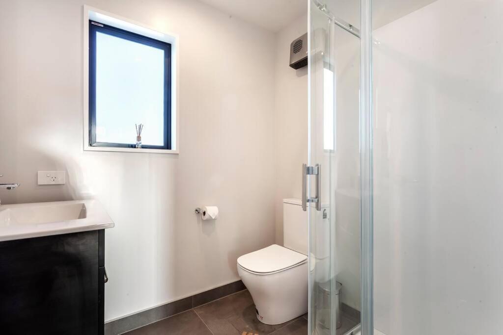 Stylish Townhouse With Hot Tub Apartment Christchurch Luaran gambar